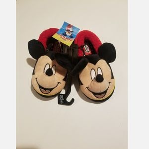 Brand New Mickey Mouse kids slippers size 9 -10